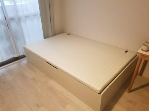 西区 家具組み立て